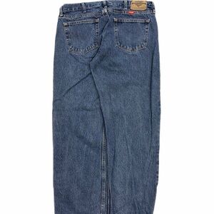 Wrangler Jeans Mens 36x30 Blue Denim Straight Leg Classic Fit Medium Wash